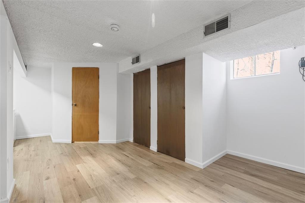 8201 Peebles Road Pittsburgh, PA 15237 - Photo 23 of 33