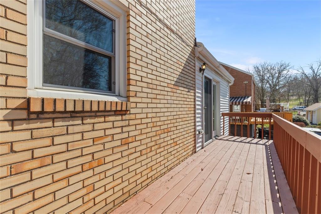 8201 Peebles Road Pittsburgh, PA 15237 - Photo 25 of 33