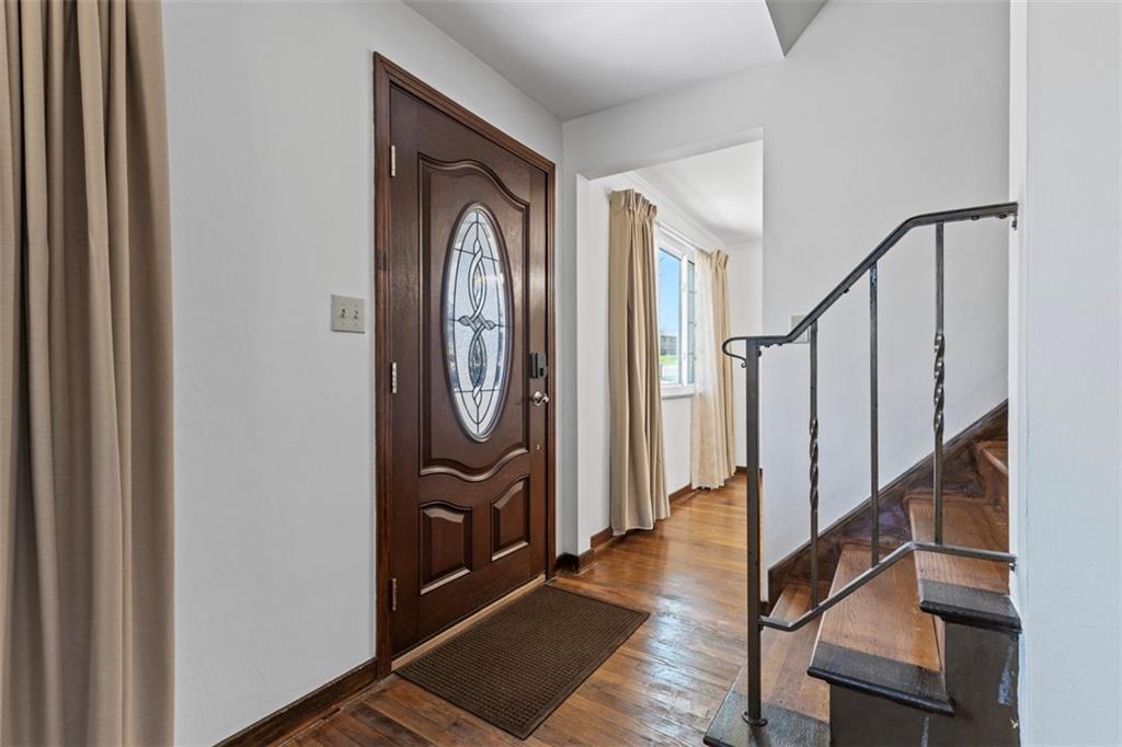 8201 Peebles Road Pittsburgh, PA 15237 - Photo 4 of 33