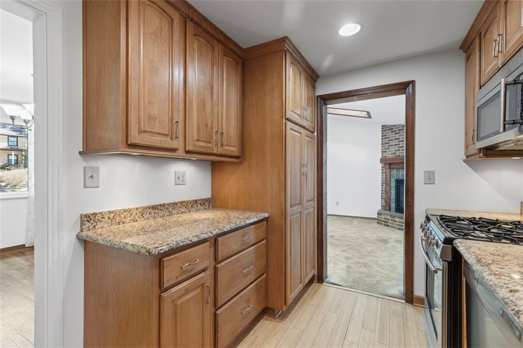 8201 Peebles Road Pittsburgh, PA 15237 - Photo 10 of 33