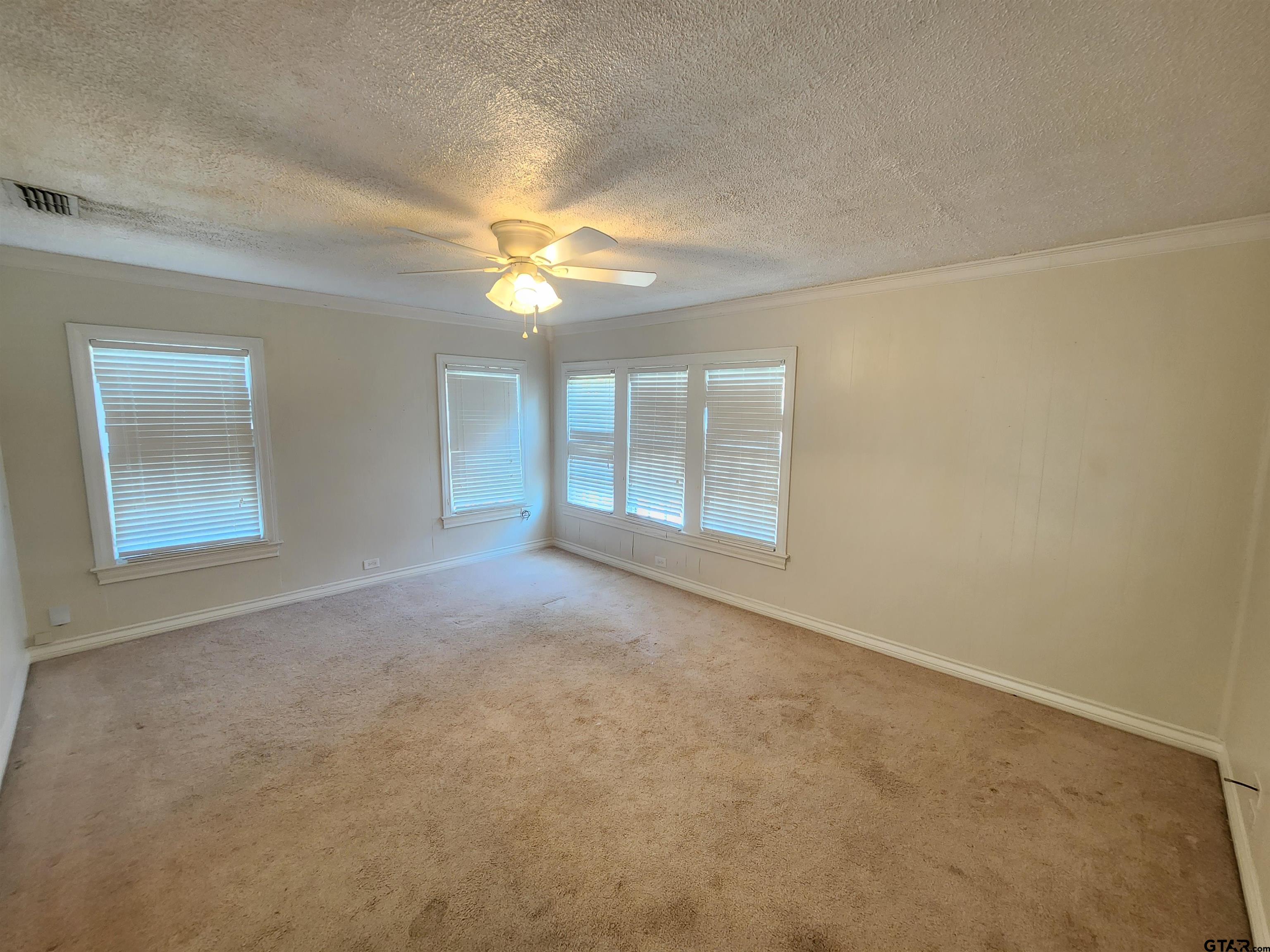 608 West 3rd Street, Unit B Tyler, TX 75701 - Photo 4 of 21