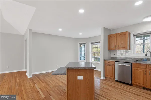 $479,000 | 352 Doe Run Road, Inwood, WV 25428