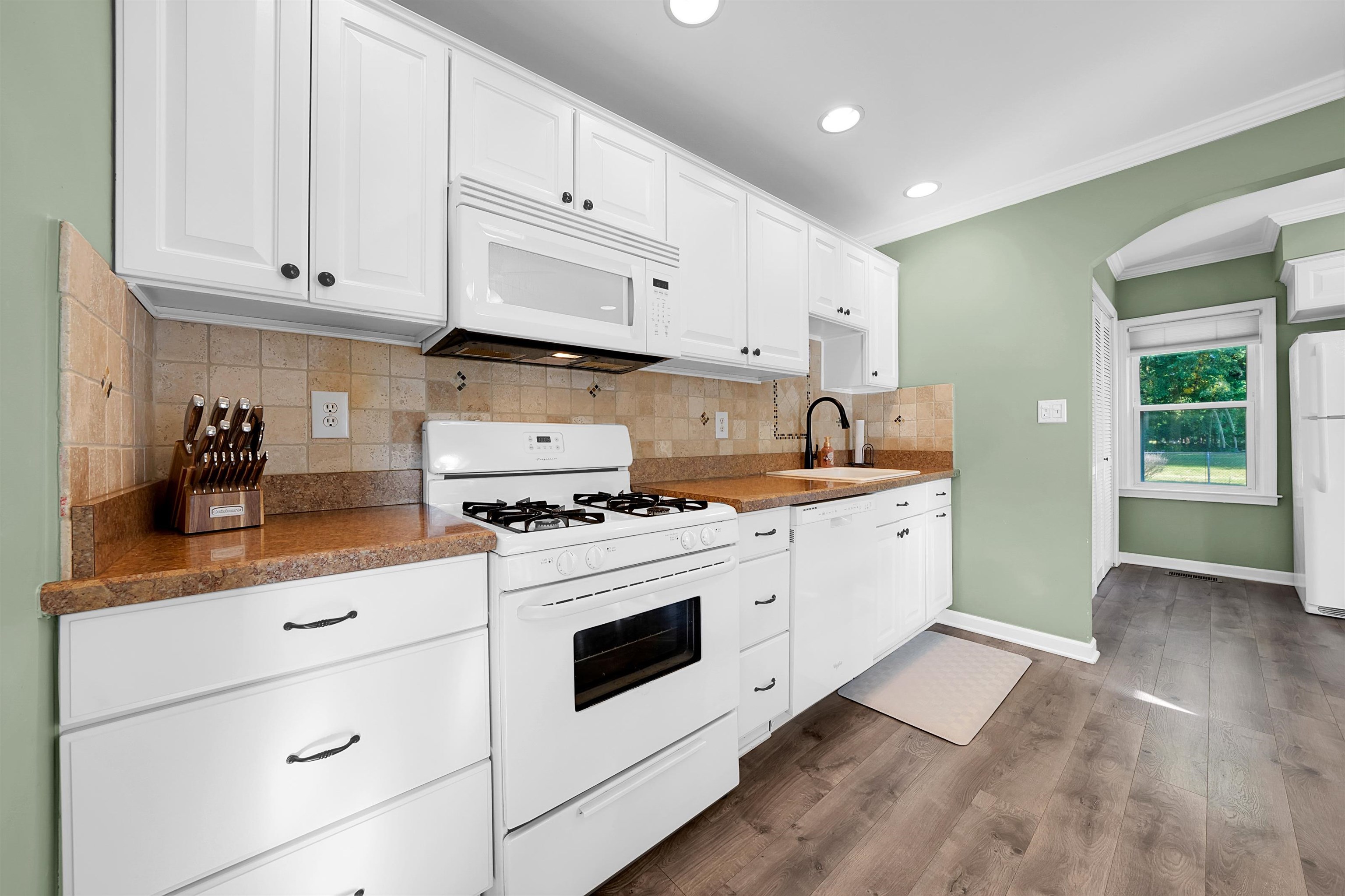 6651 Mayfair Road Utica, MI 48317 - Photo 15 of 55 50188540-3dbc59ab-1282-4773-a305-c9100265c1d5.JPG