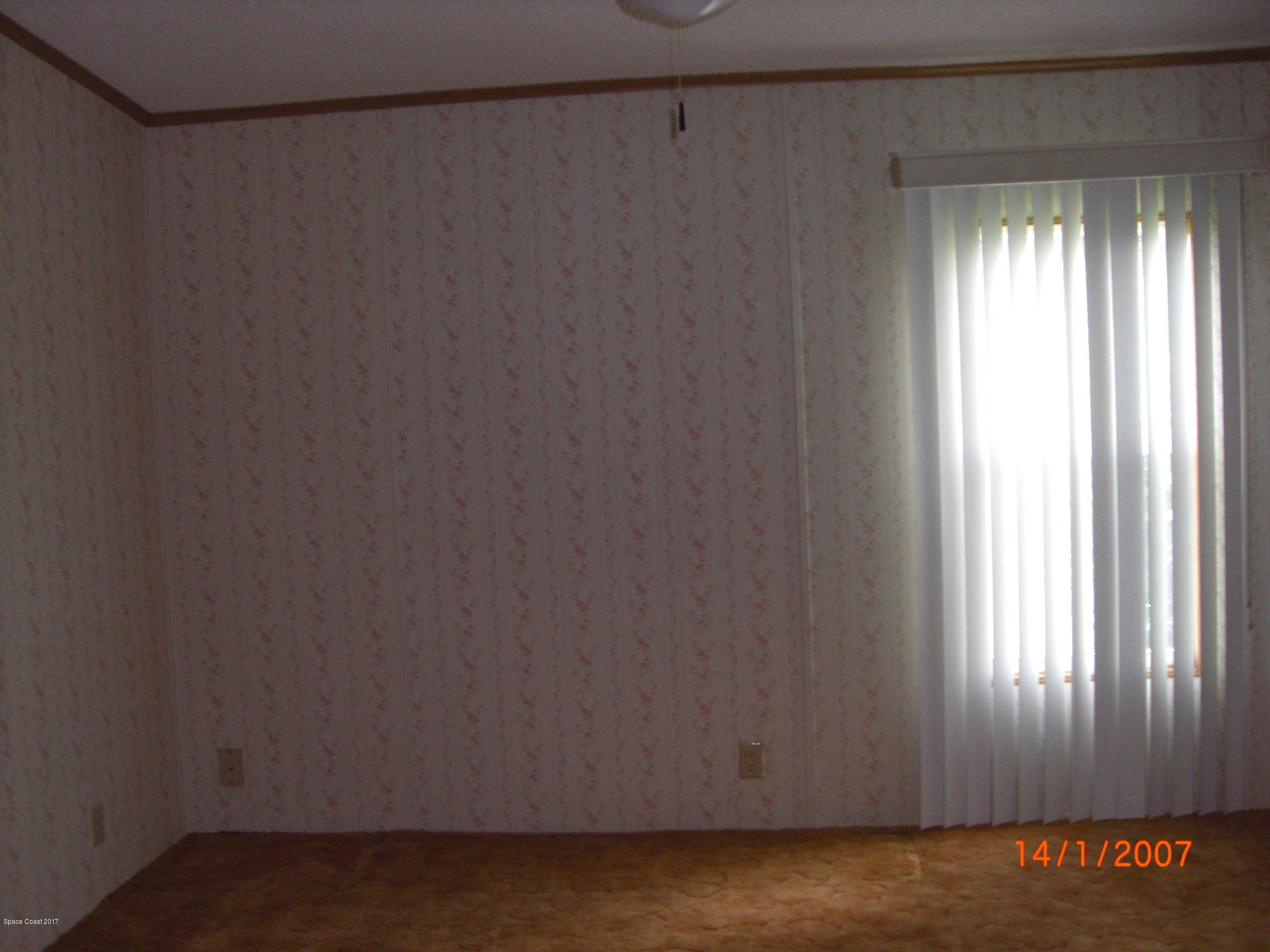 7540 Agawam Road, Unit 26 Micco, FL 32976 - Photo 8 of 10 2007-01-14 004