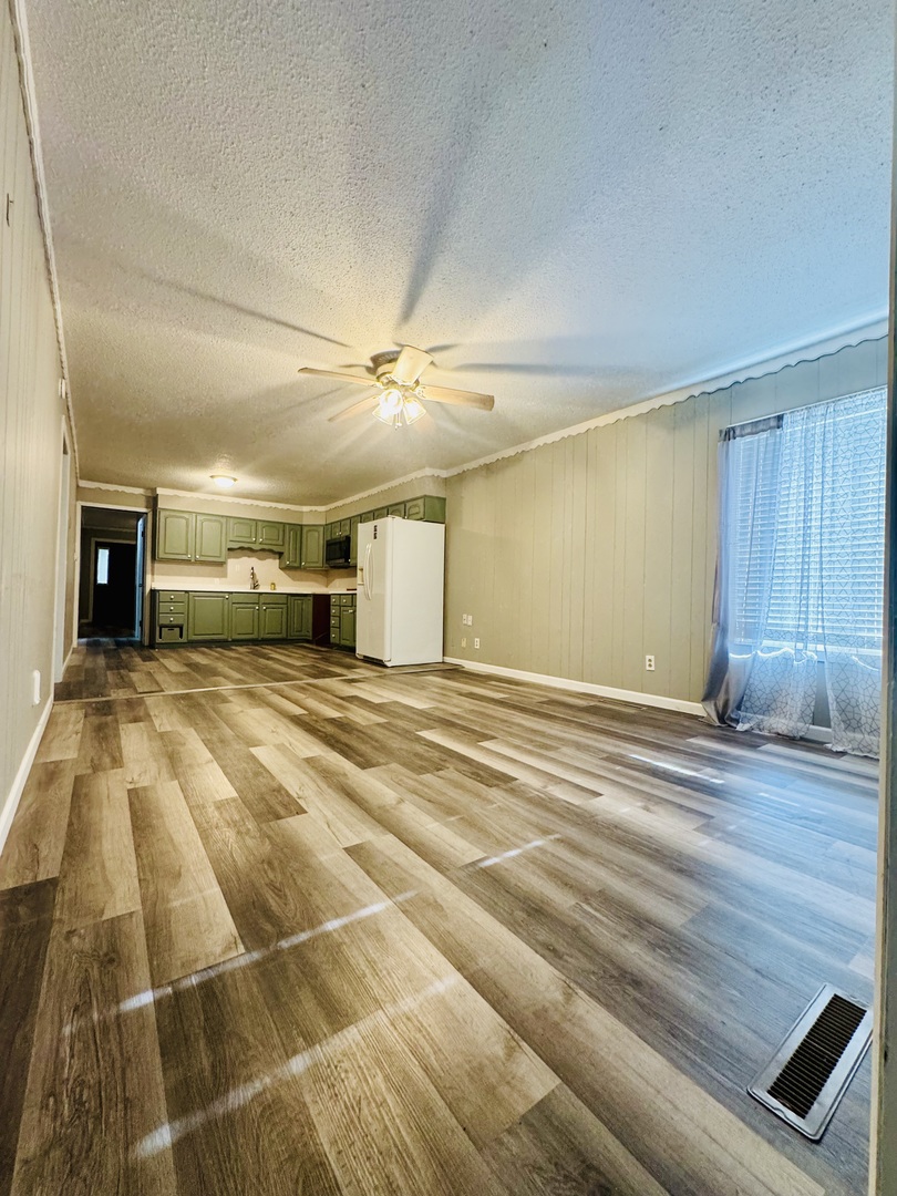 404 West 9th Street Christopher, IL 62822 - Photo 11 of 29 Gallery Image 11
