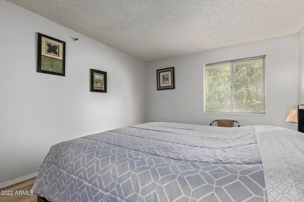 $1,250 | 4554 East Paradise Village Parkway North, Unit 239, Phoenix, AZ 85032