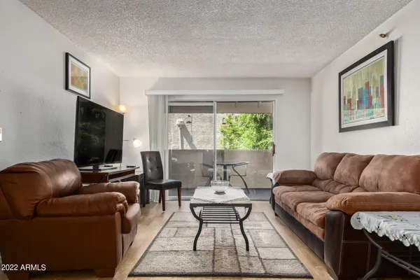 $1,250 | 4554 East Paradise Village Parkway North, Unit 239, Phoenix, AZ 85032