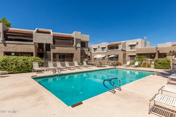 $1,250 | 4554 East Paradise Village Parkway North, Unit 239, Phoenix, AZ 85032