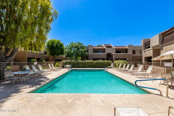 $1,250 | 4554 East Paradise Village Parkway North, Unit 239, Phoenix, AZ 85032
