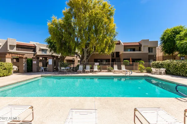 $1,250 | 4554 East Paradise Village Parkway North, Unit 239, Phoenix, AZ 85032
