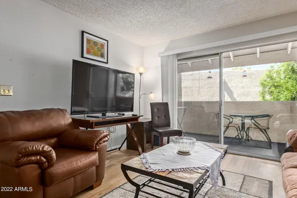 $1,250 | 4554 East Paradise Village Parkway North, Unit 239, Phoenix, AZ 85032