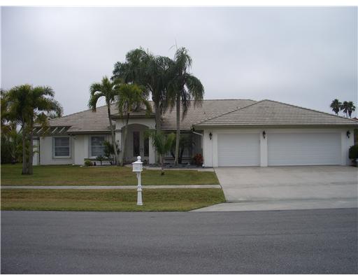 20700 Waters Edge Court Boca Raton, FL 33498 - Photo 1 of 14 Primary Photo