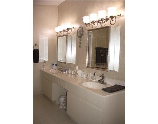 20700 Waters Edge Court Boca Raton, FL 33498 - Photo 10 of 14 Additional Photo