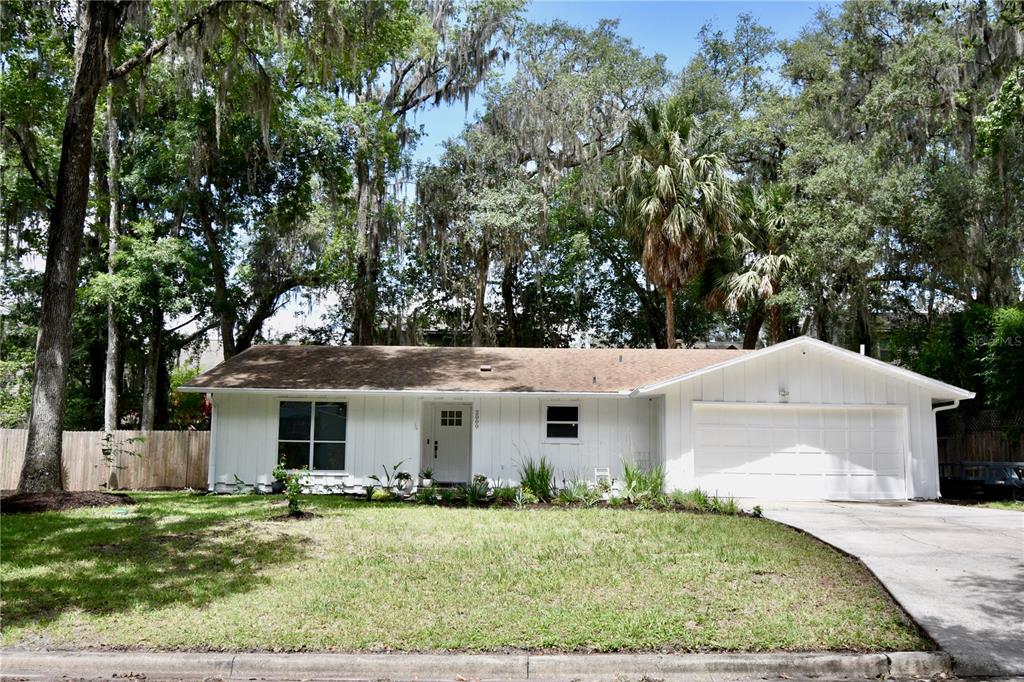 2000 Southwest 11th Terrace Gainesville, FL 32601 - Photo 1 of 14
