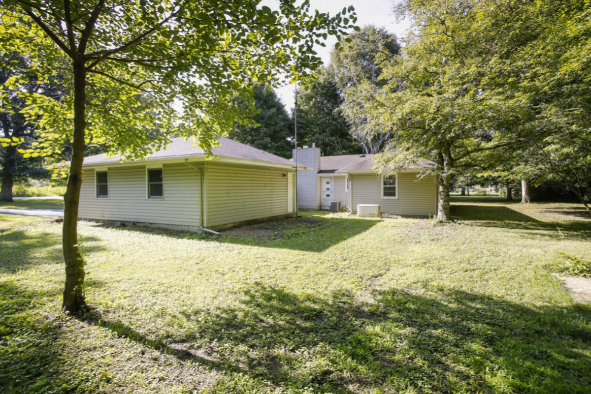 13009 East Baseline Road Hickory Corners, MI 49060 - Photo 20 of 22 13009 baseline rd-119