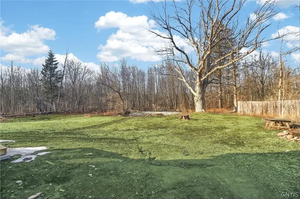 $425,000 | 6637 Dix Road, Westmoreland, NY 13440