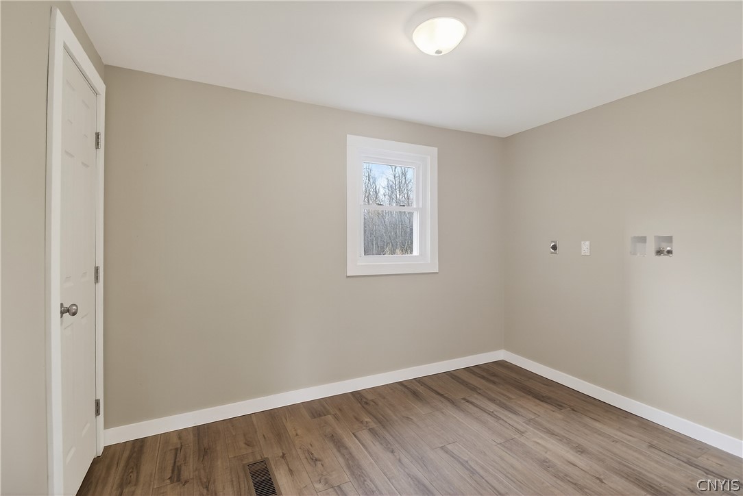 6637 Dix Road Westmoreland, NY 13440 - Photo 10 of 35