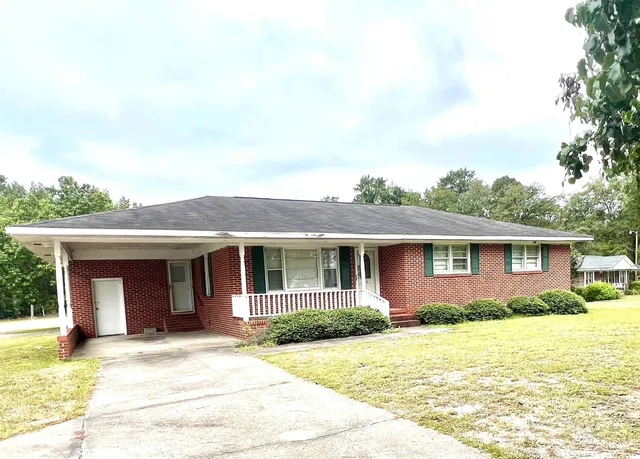 $134,900 | 806 East 3rd Avenue, Lake View, SC 29563
