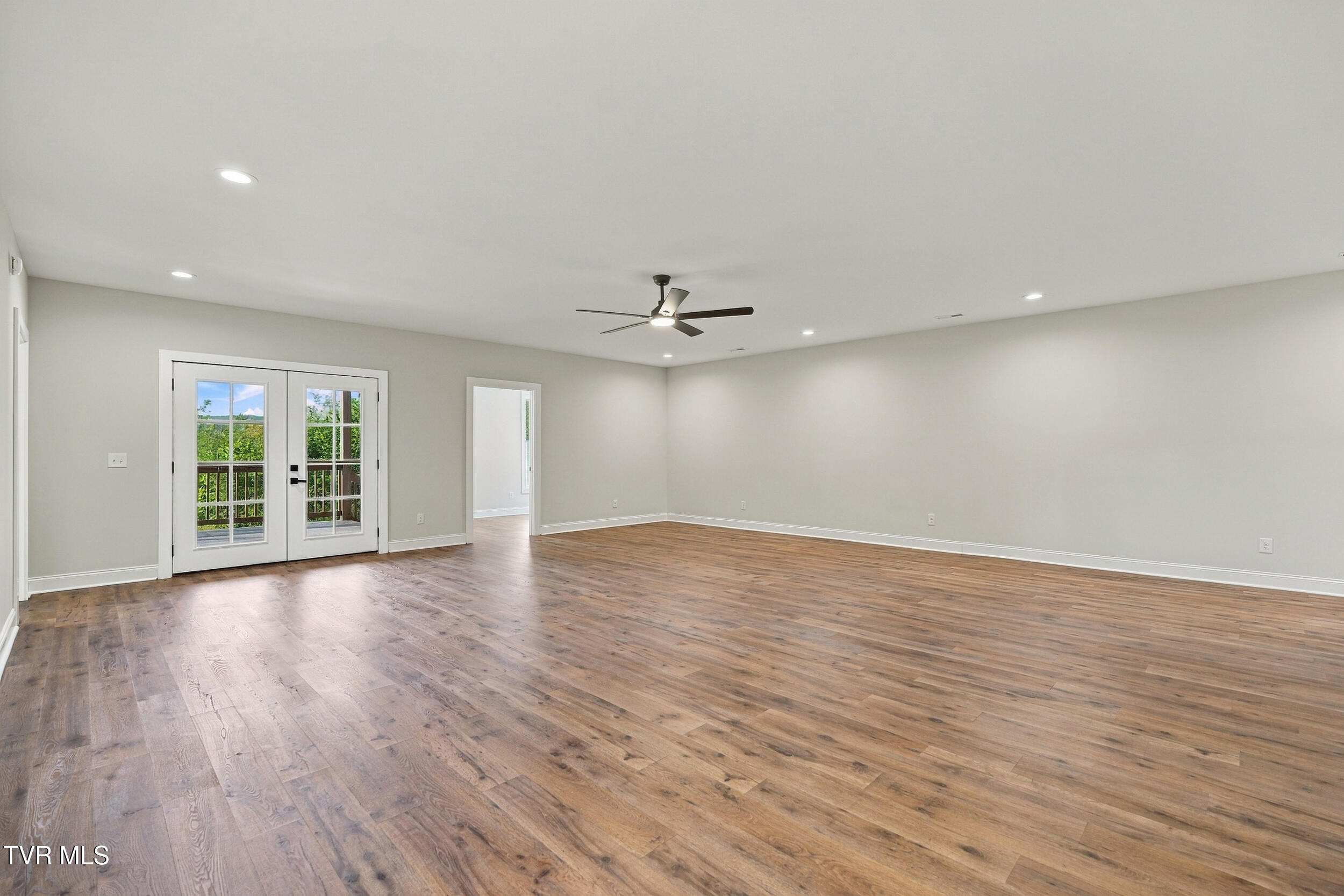 880 Granby Road Kingsport, TN 37660 - Photo 41 of 62 41_880 granby rd-55