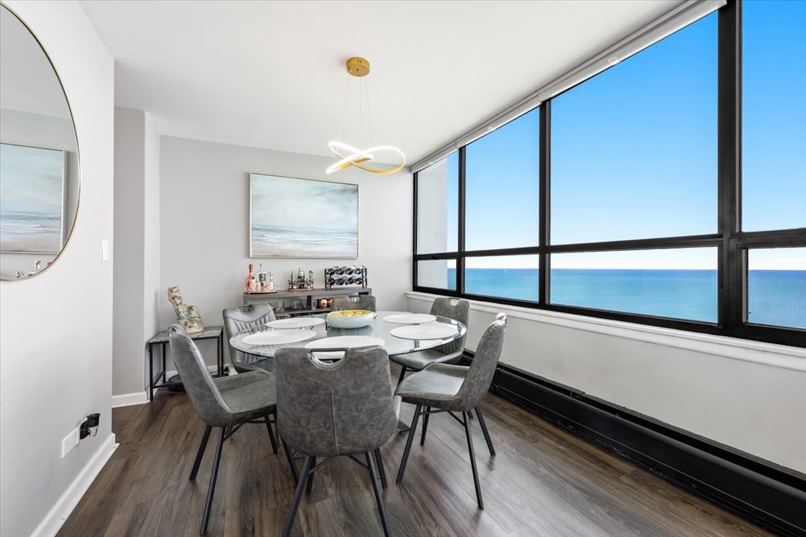6171 North Sheridan Road, Unit 2512 Chicago, IL 60660 - Photo 9 of 21