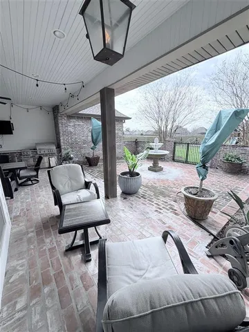 $799,000 | 5124 East Worthington Drive, Lake Charles, LA 70605