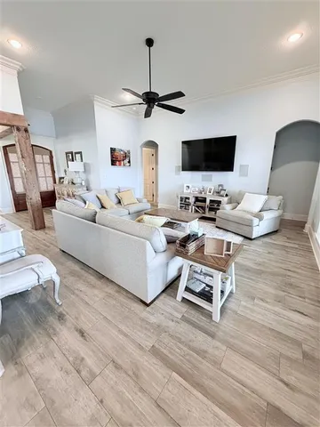 $799,000 | 5124 East Worthington Drive, Lake Charles, LA 70605