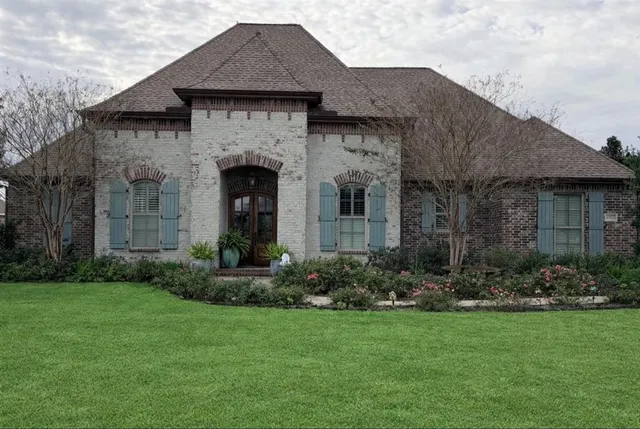 $799,000 | 5124 East Worthington Drive, Lake Charles, LA 70605