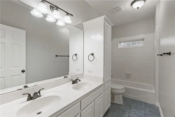 $3,300 | 104 St Andrews Street, Rockport, TX 78382