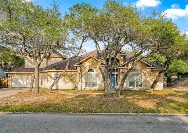 $3,300 | 104 St Andrews Street, Rockport, TX 78382