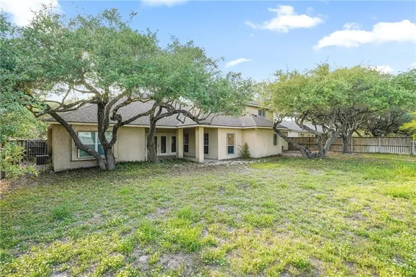 $3,300 | 104 St Andrews Street, Rockport, TX 78382