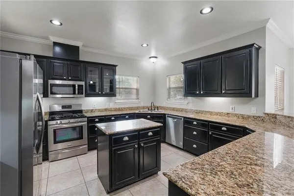 $3,300 | 104 St Andrews Street, Rockport, TX 78382