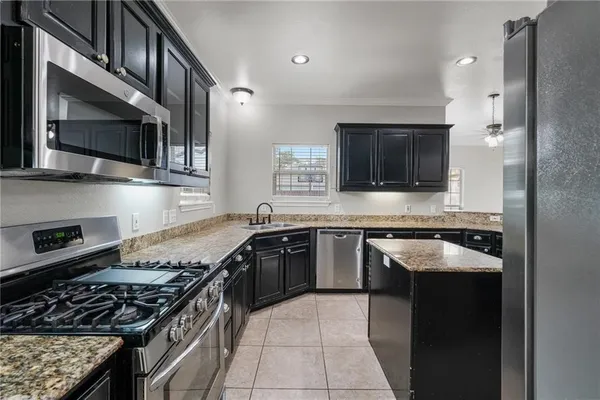 $3,300 | 104 St Andrews Street, Rockport, TX 78382