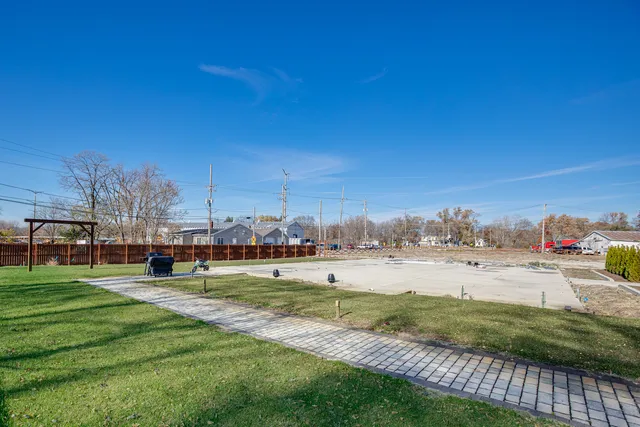 a view of a basketball court