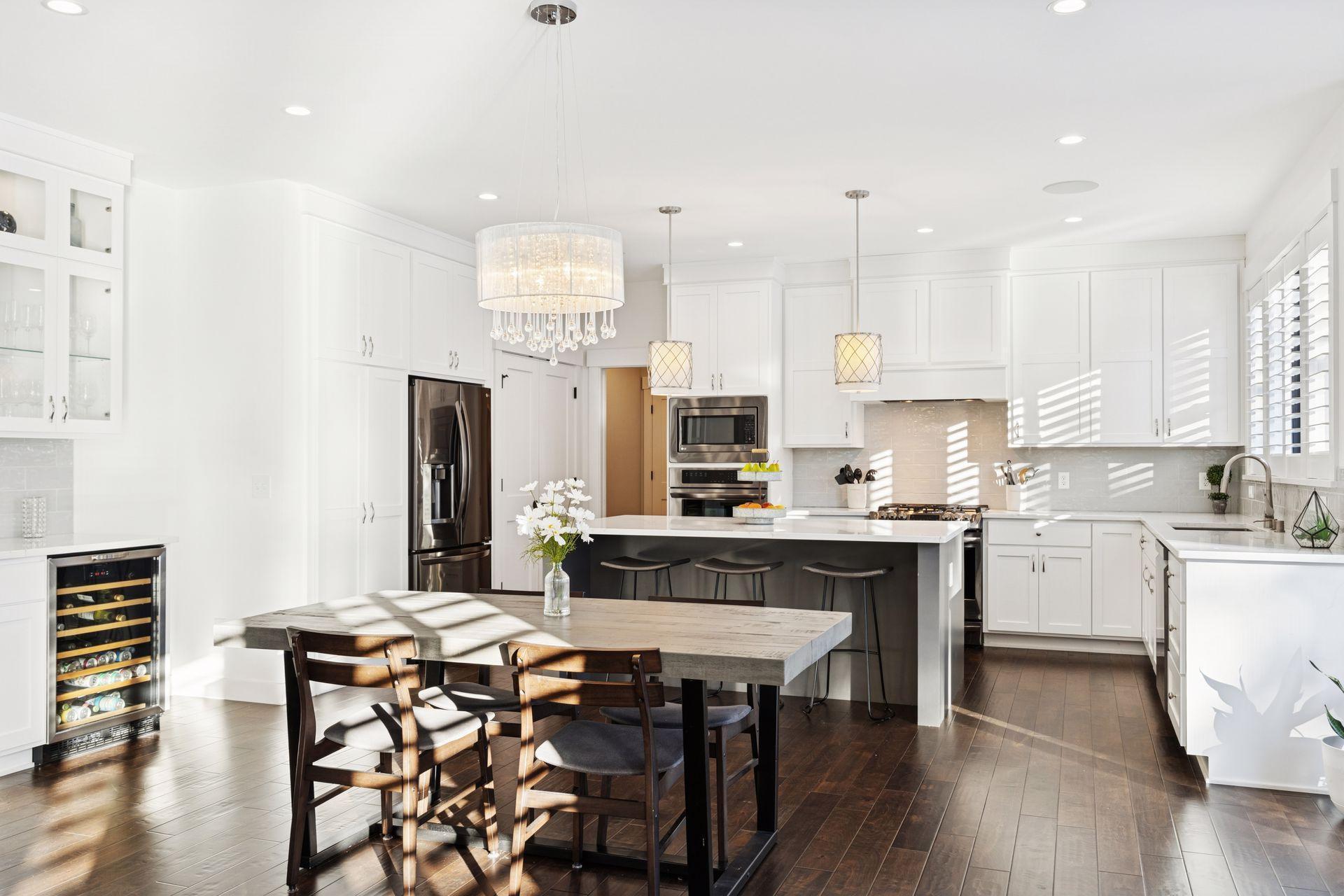 5213 Woodhill Road Minnetonka, MN 55345 - Photo 12 of 88