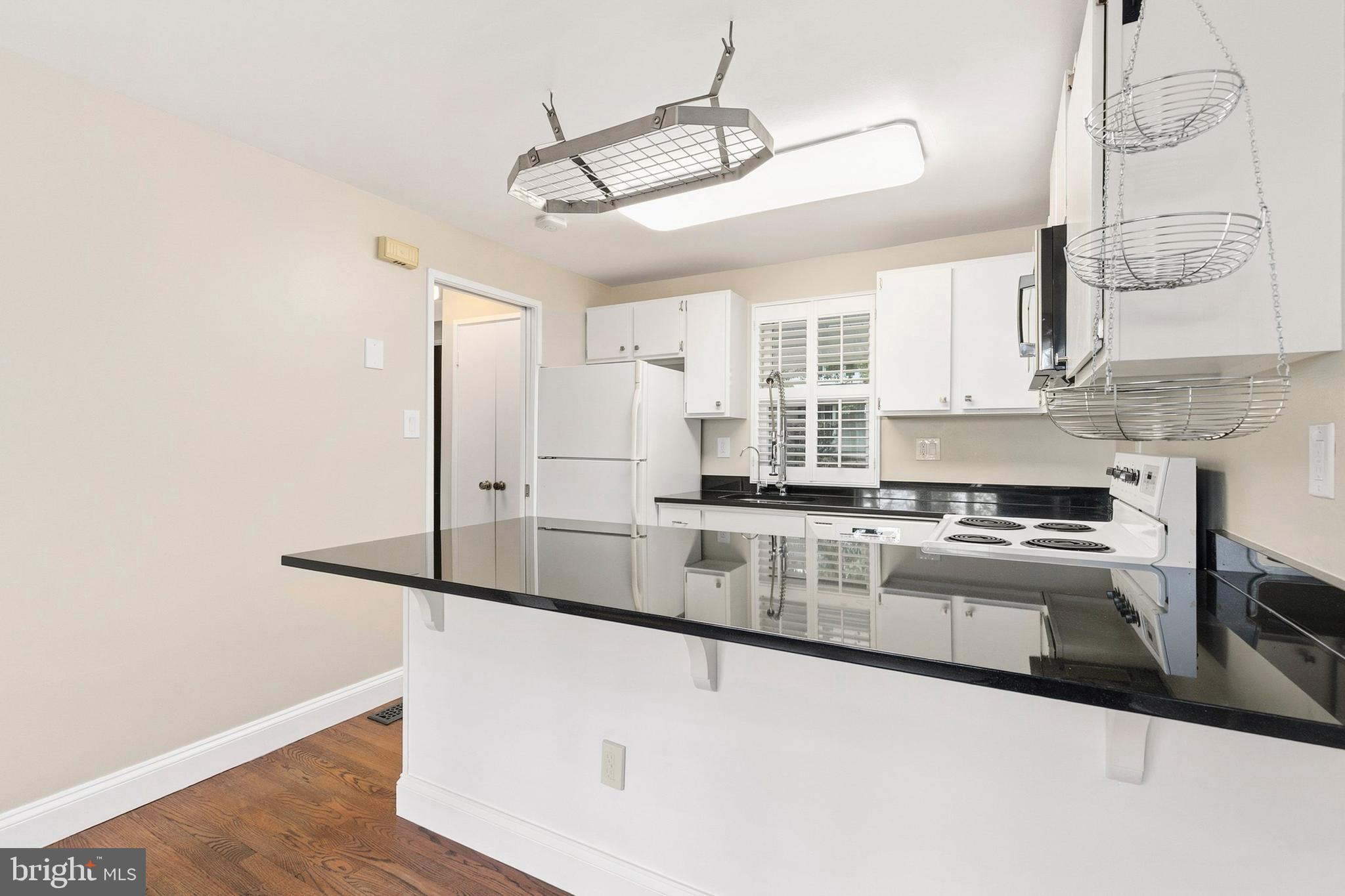 9406 Hale Place Silver Spring, MD 20910 - Photo 23 of 43