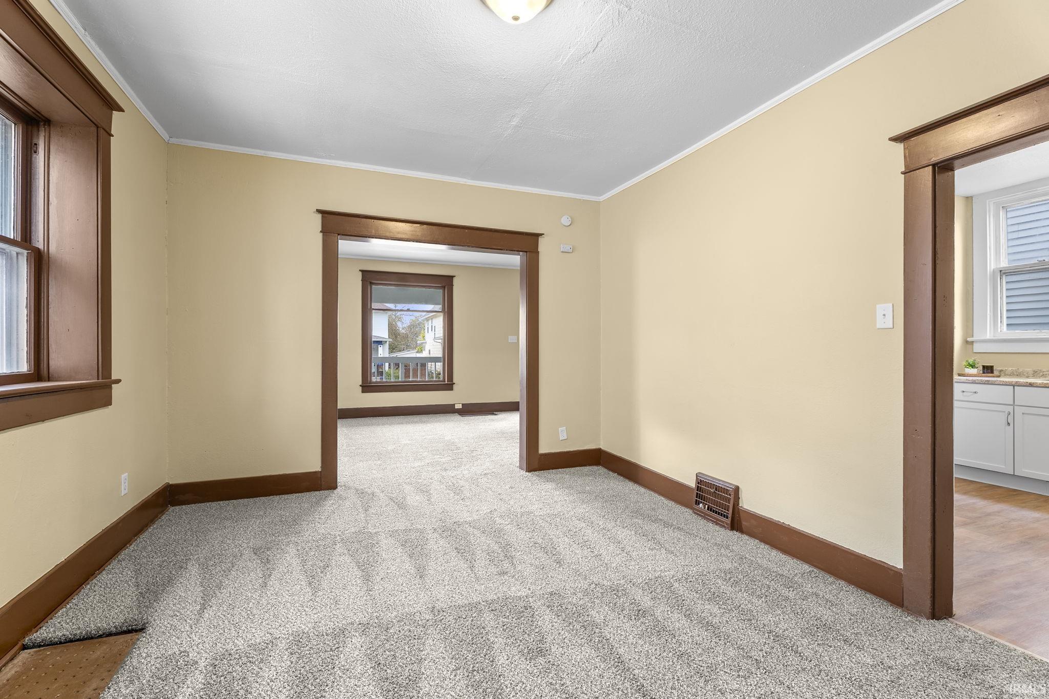 3217 Webster Street Fort Wayne, IN 46807 - Photo 11 of 32