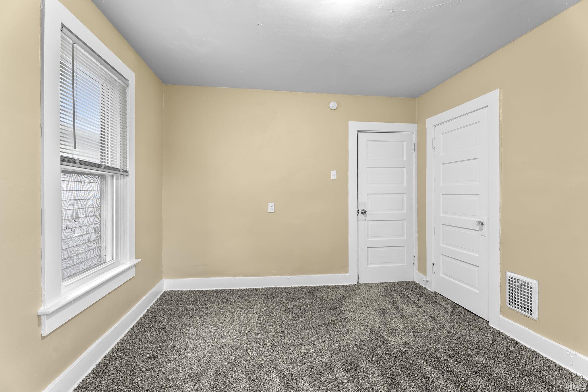 3217 Webster Street Fort Wayne, IN 46807 - Photo 28 of 32