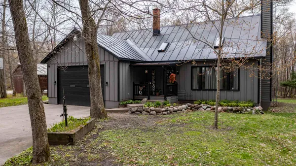$339,900 | E2049 South Westgate Acres Road, Waupaca, WI 54981