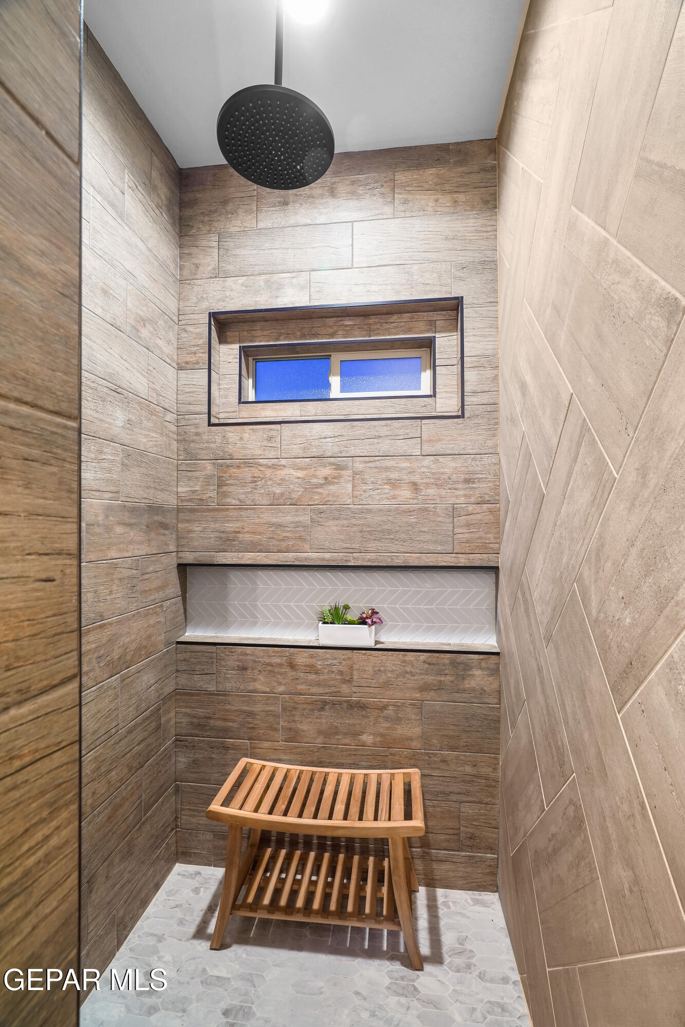 320 Emerald Rise Drive El Paso, TX 79928 - Photo 23 of 29 a bathroom with a sink and a mirror
