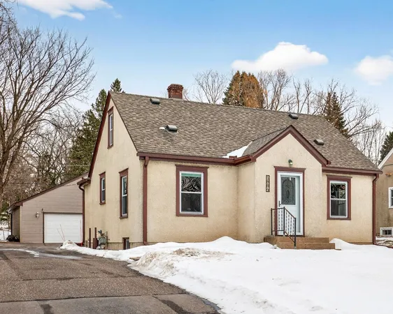 $291,500 | 1884 Flandrau Street, Maplewood, MN 55109
