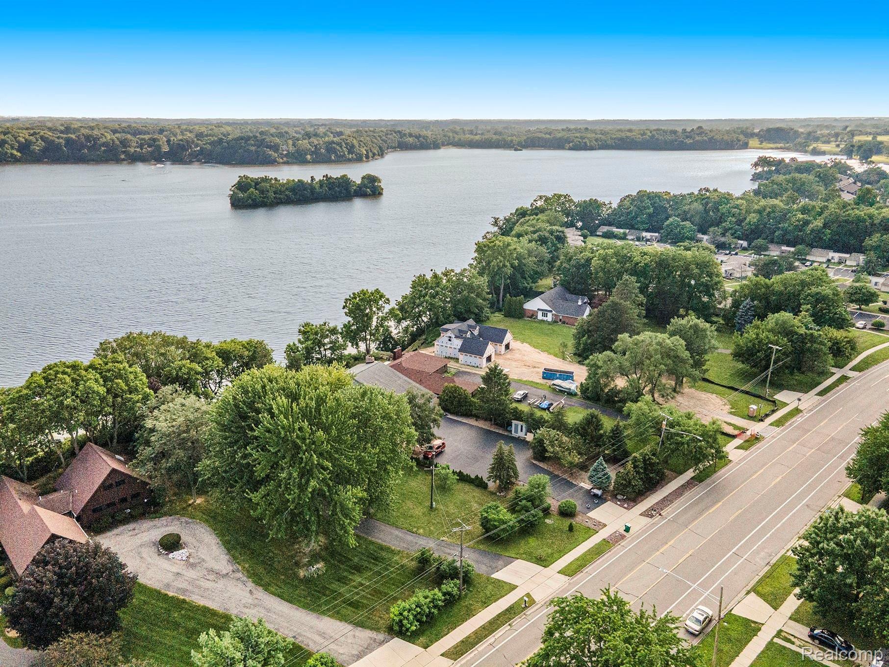 1066 Grove Road Ypsilanti, MI 48198 - Photo 18 of 20 DJI_0848.jpg