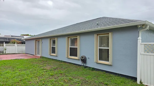 $2,550 | 6448 Northwest Colgate Street, Port St. Lucie, FL 34986