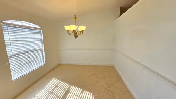 $2,550 | 6448 Northwest Colgate Street, Port St. Lucie, FL 34986