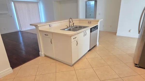$2,550 | 6448 Northwest Colgate Street, Port St. Lucie, FL 34986