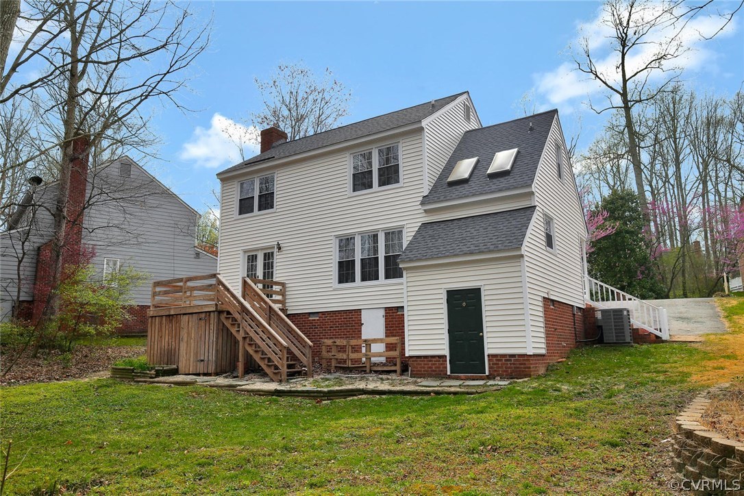 4732 Cedar Cliff Road Chester, VA 23831 - Photo 23 of 25 a front view of house with yard