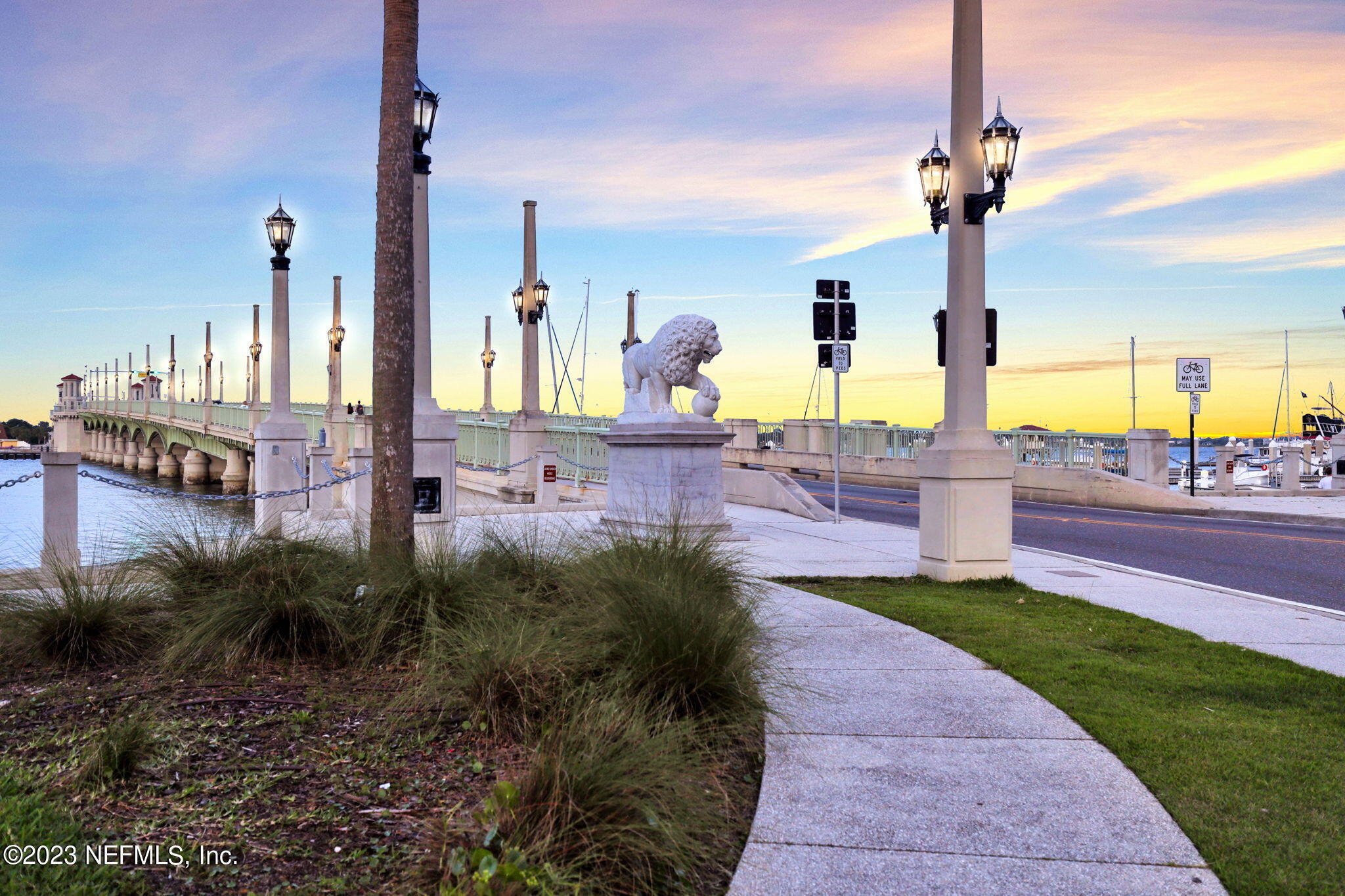 427 Falcon Ridge Road St. Augustine, FL 32084 - Photo 42 of 45 a bathroom with a sink and a mirror