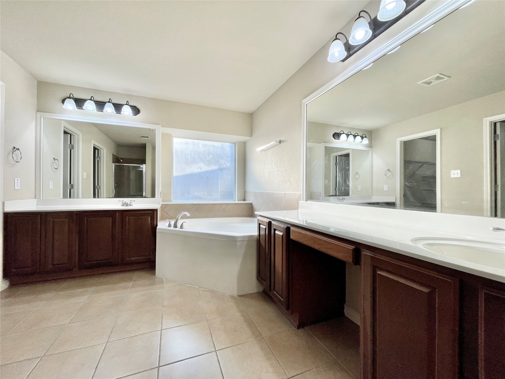 110 Nick Price Loop Round Rock, TX 78664 - Photo 21 of 40