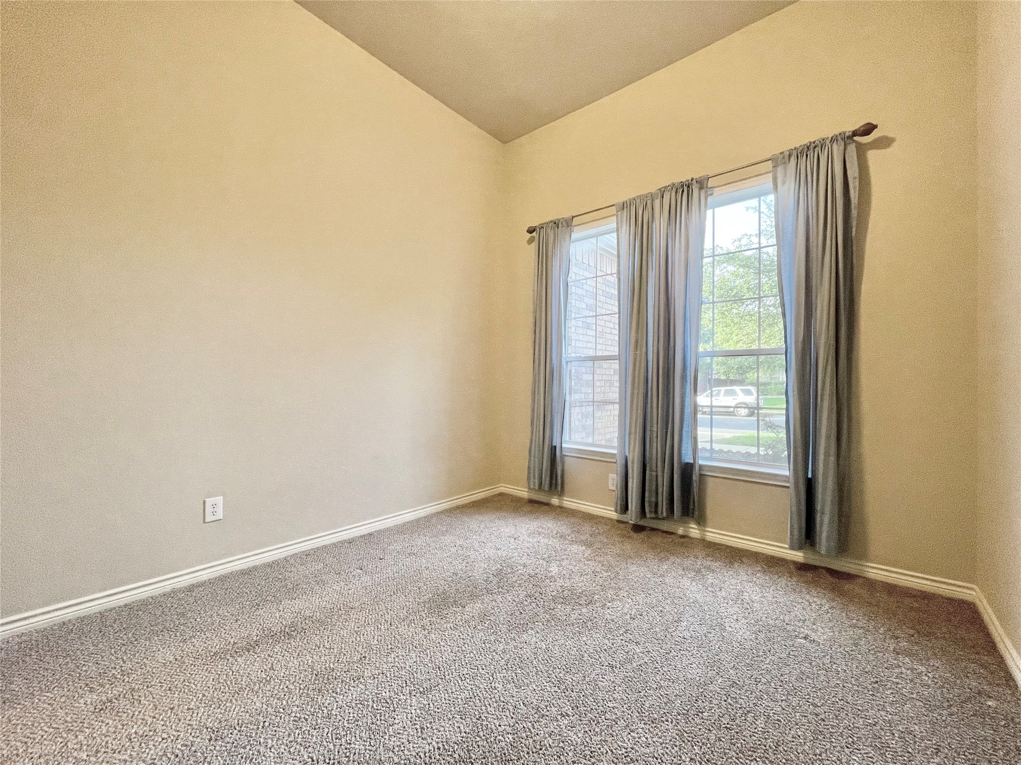 110 Nick Price Loop Round Rock, TX 78664 - Photo 31 of 40