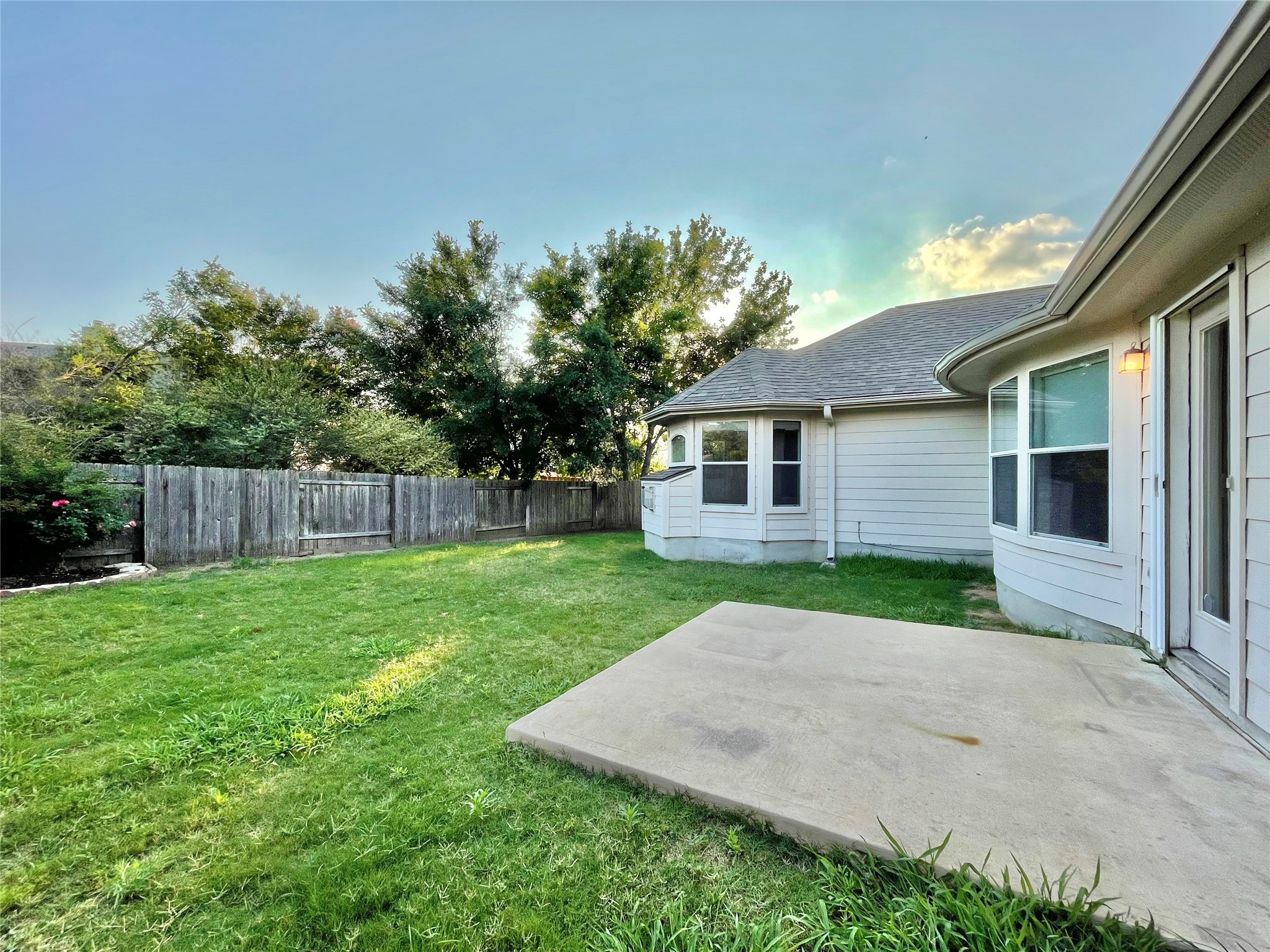 110 Nick Price Loop Round Rock, TX 78664 - Photo 34 of 40