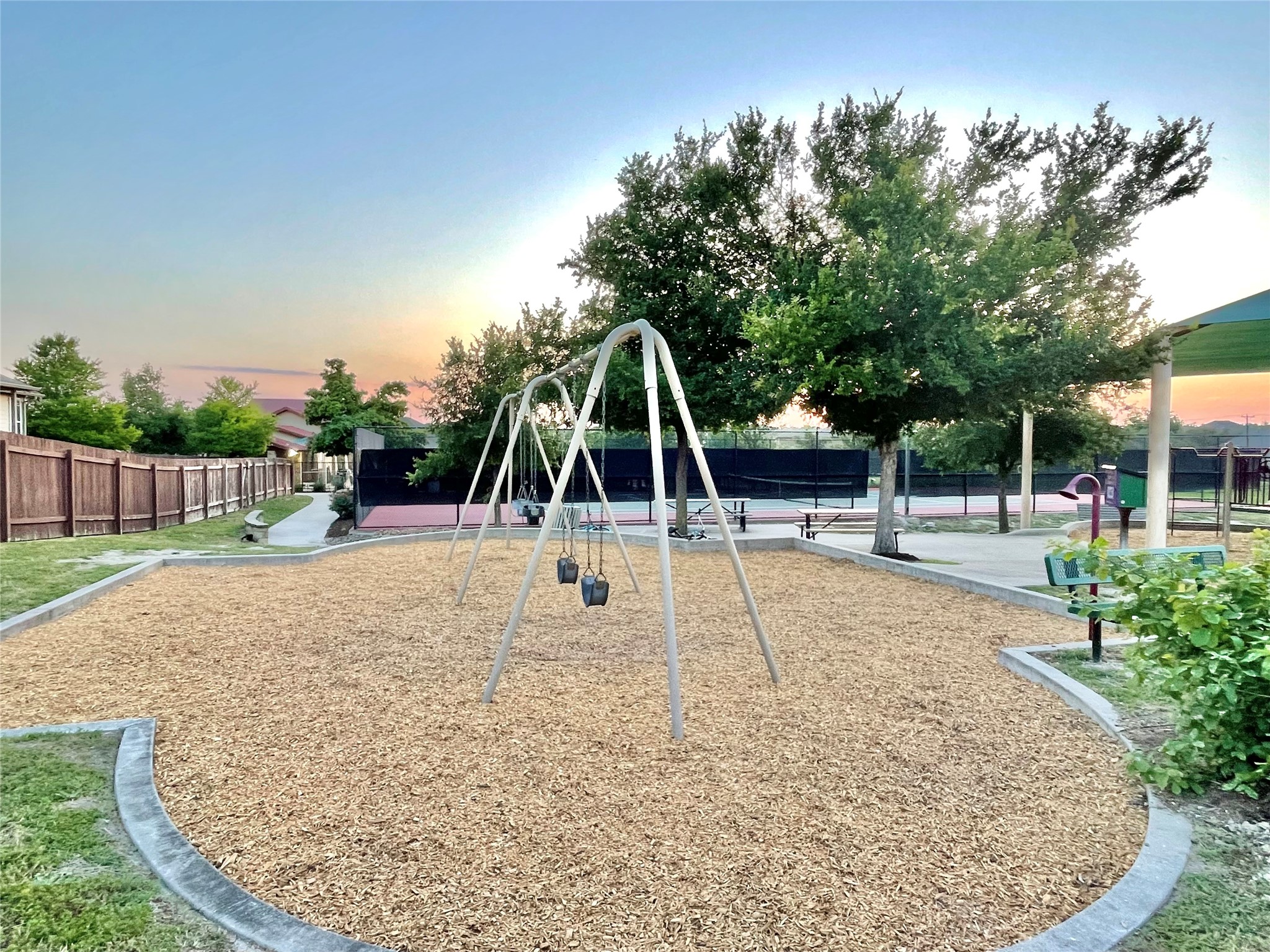 110 Nick Price Loop Round Rock, TX 78664 - Photo 36 of 40